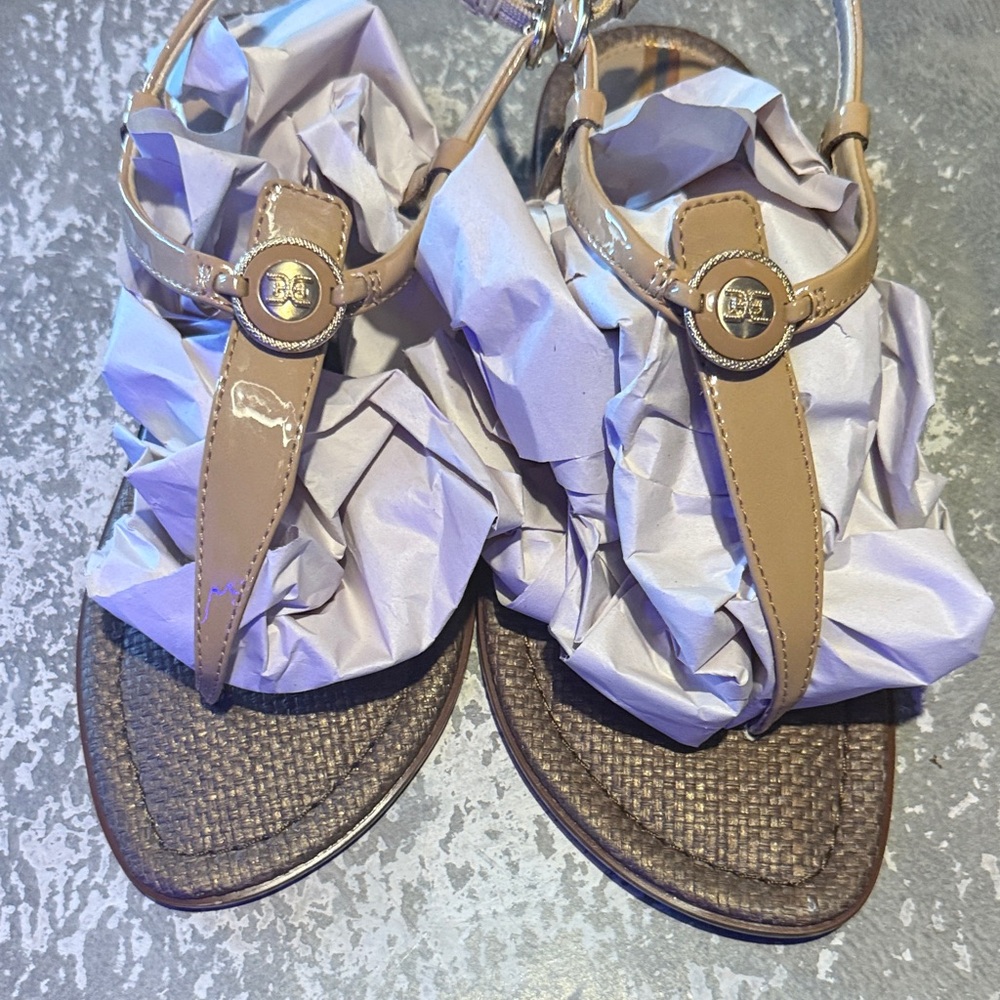 Sam Edelman Tan T-Strap Sandals